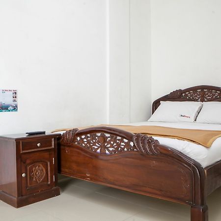 Hotel Reddoorz Near Tegalega Park Bandung Exterior foto